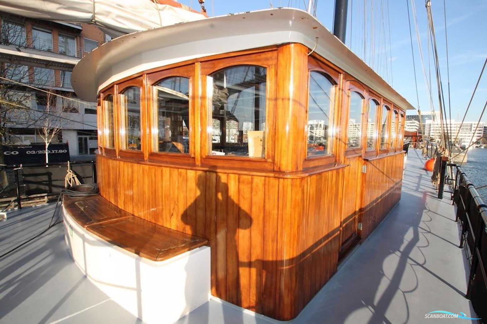 Luxe Clipper Schooner, Barquentine