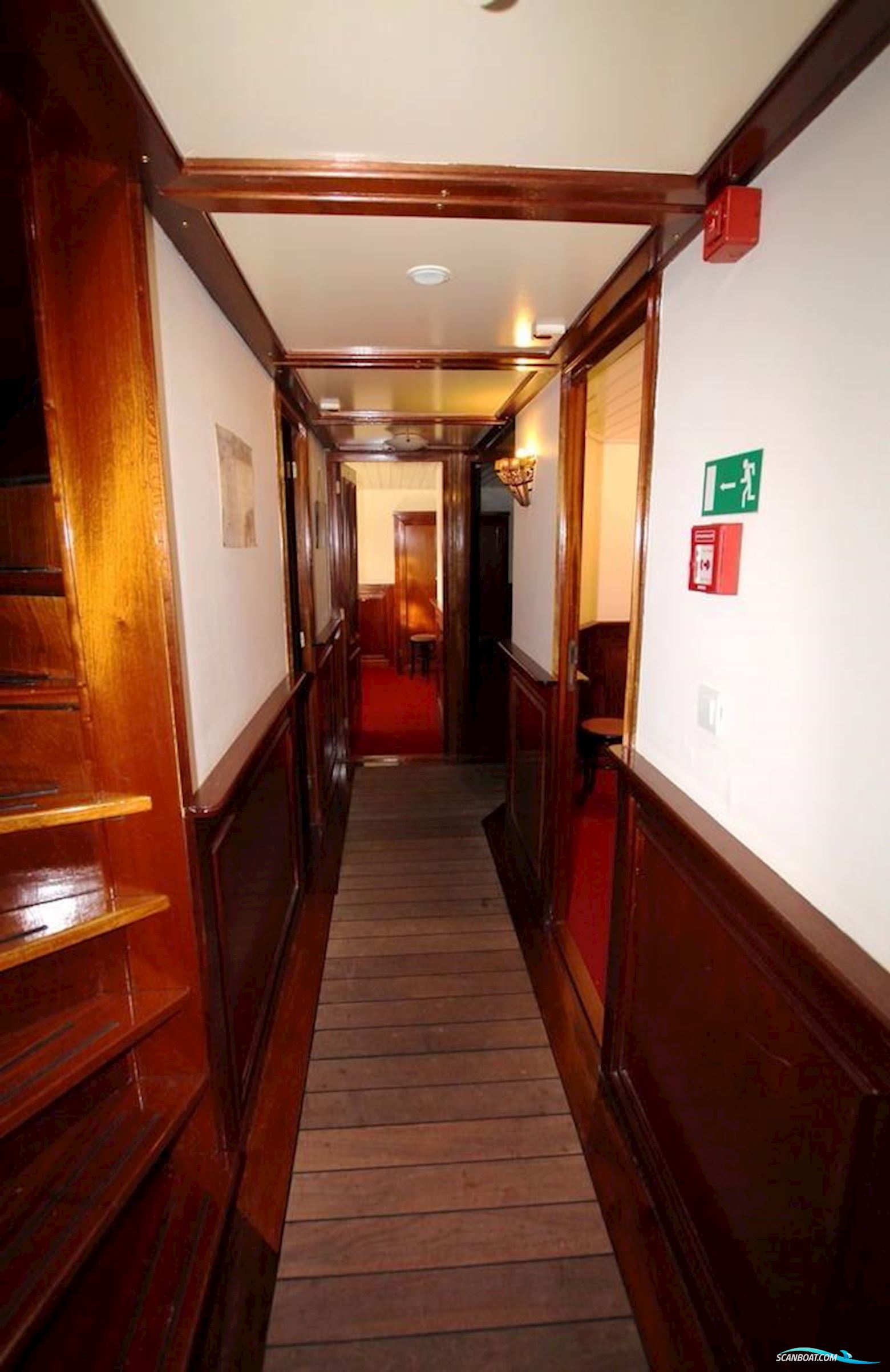 Luxe Clipper Schooner, Barquentine