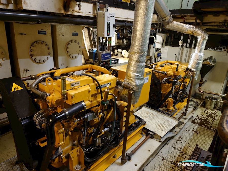 Passagerarskolmotorskepp M/S Origo Smyr