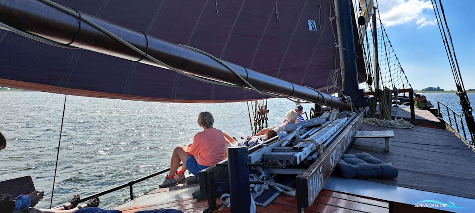 Tjalk Woonschip ex charter