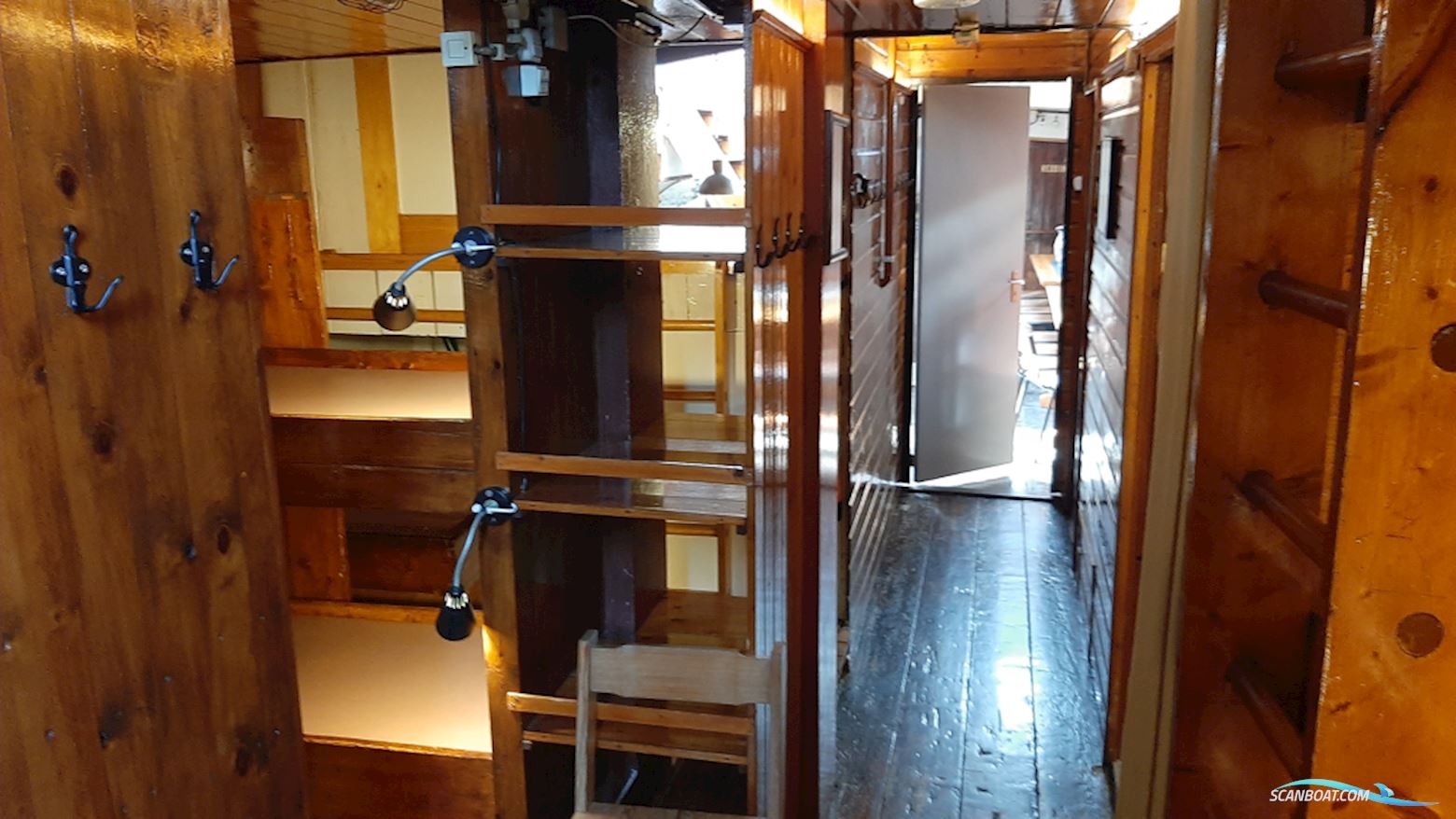Tjalk Woonschip ex charter