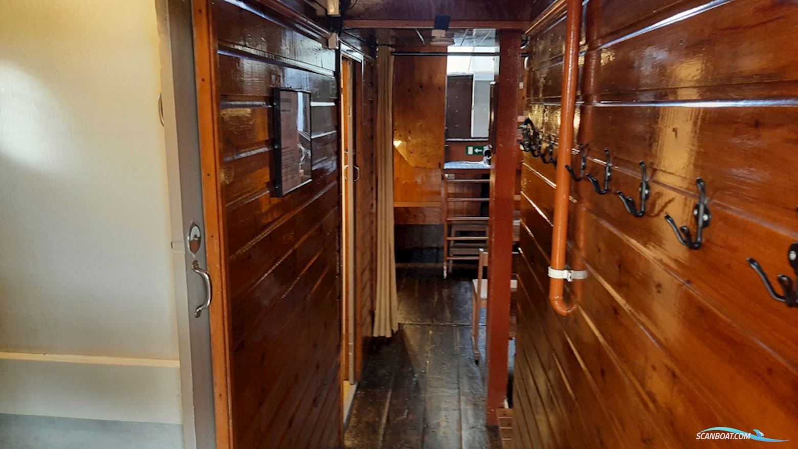 Tjalk Woonschip ex charter