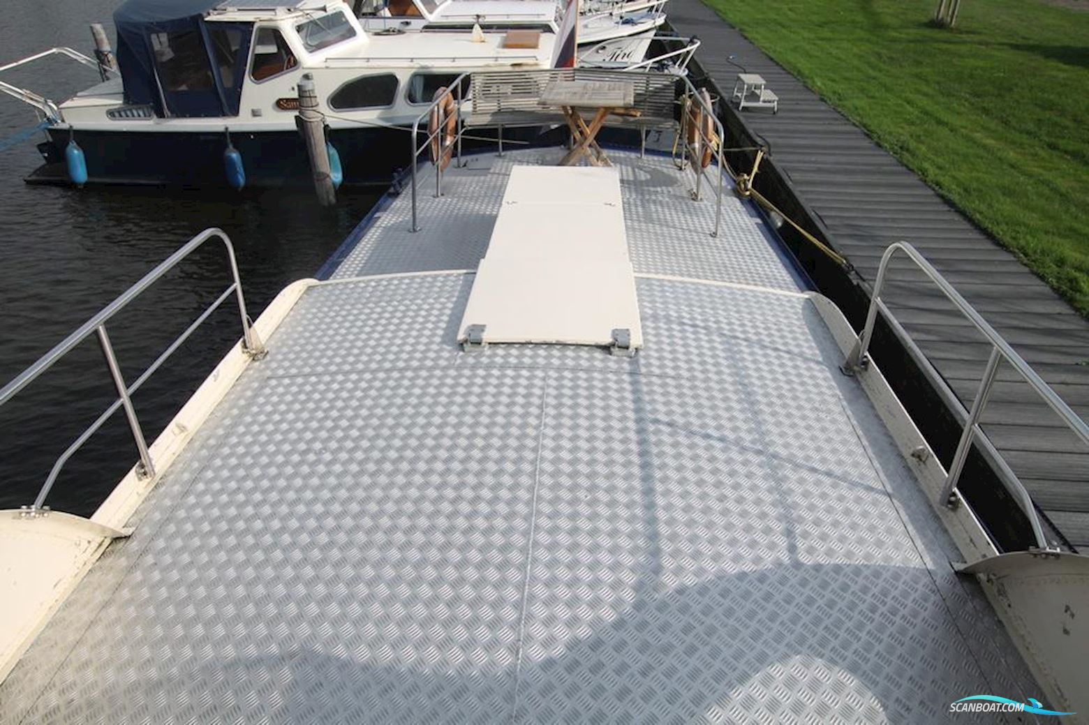 Traditional ex Patrouille Schip