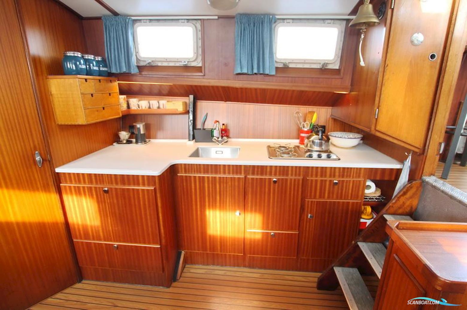 Traditional ex Patrouille Schip