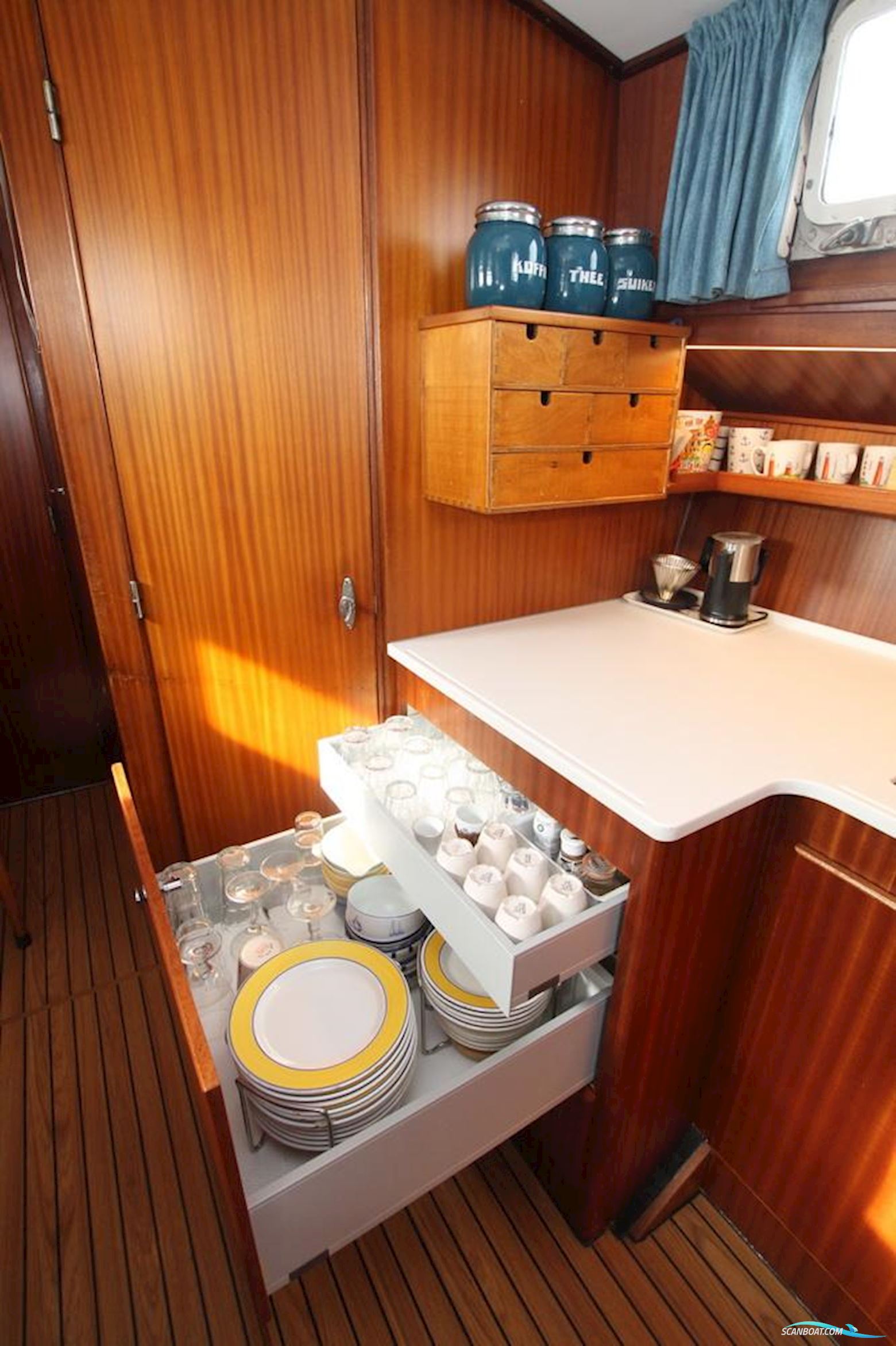 Traditional ex Patrouille Schip