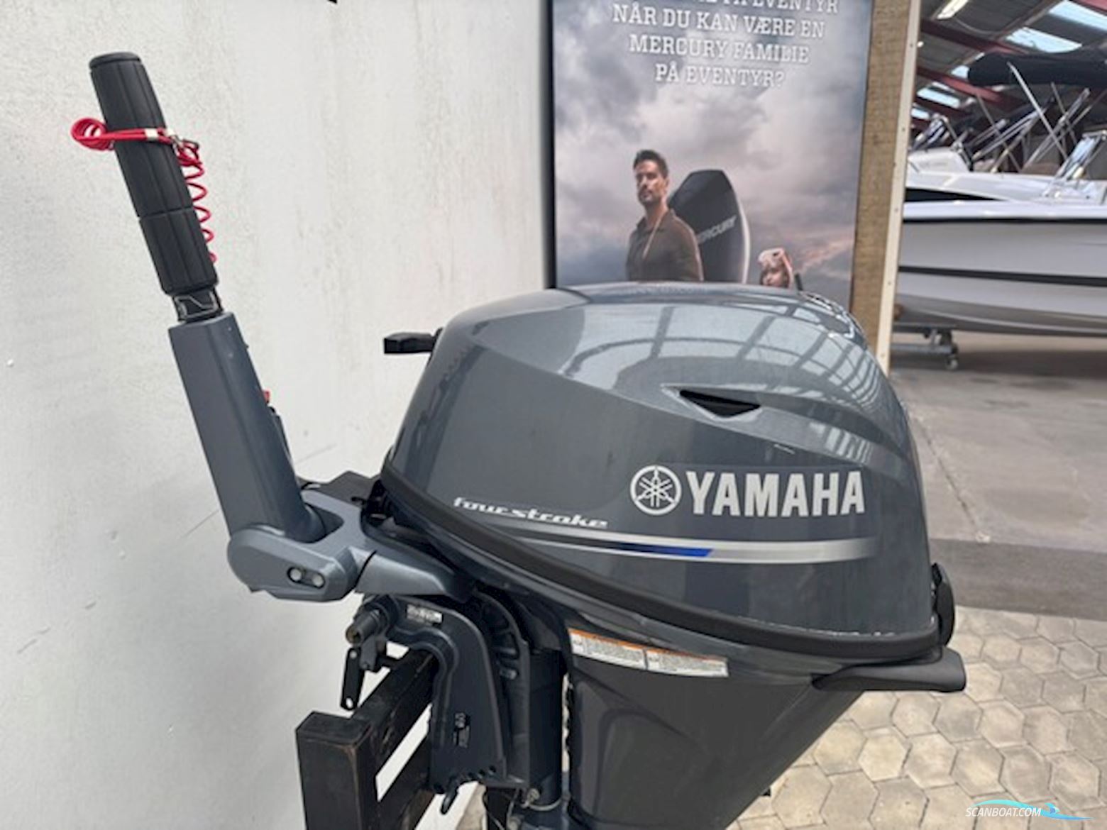 15 hk Yamaha 4 Takt Med Kort Ben