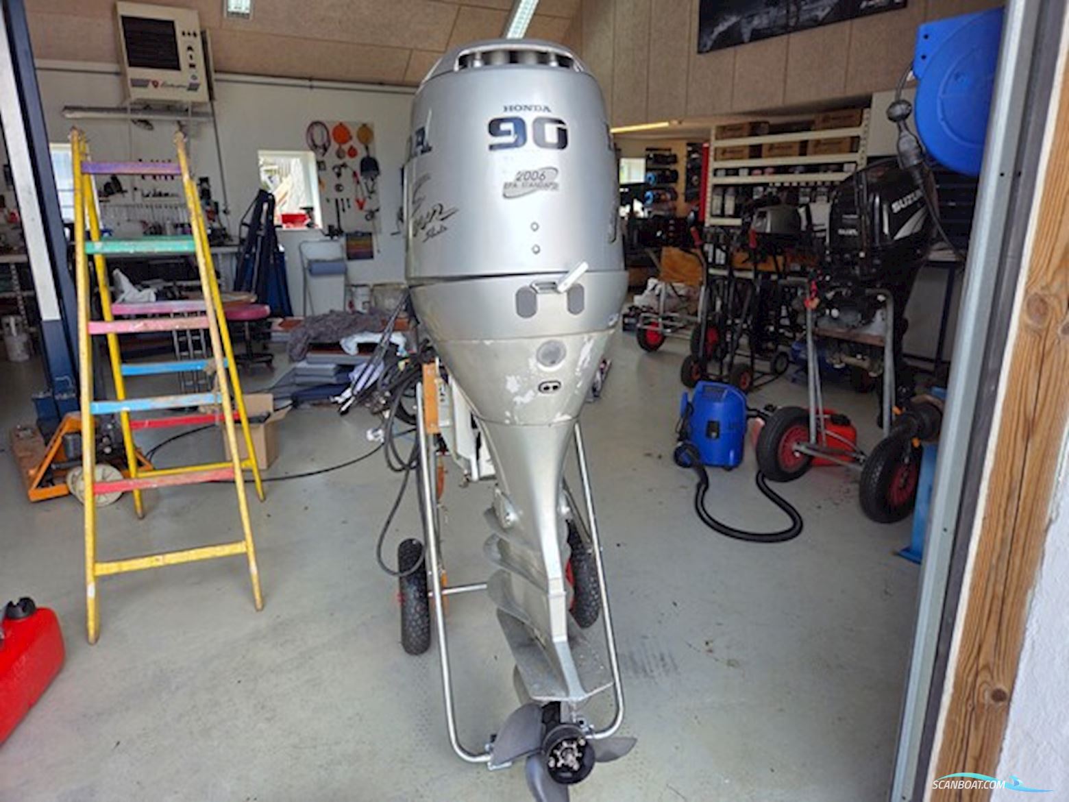 Honda BF90