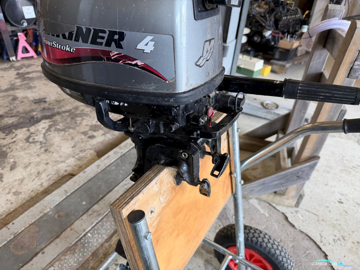 Mariner 4HK