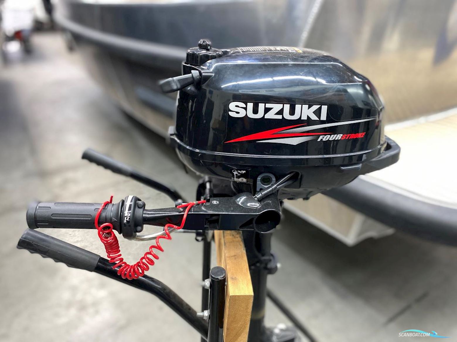 Suzuki 2.5 pk Kortstaart