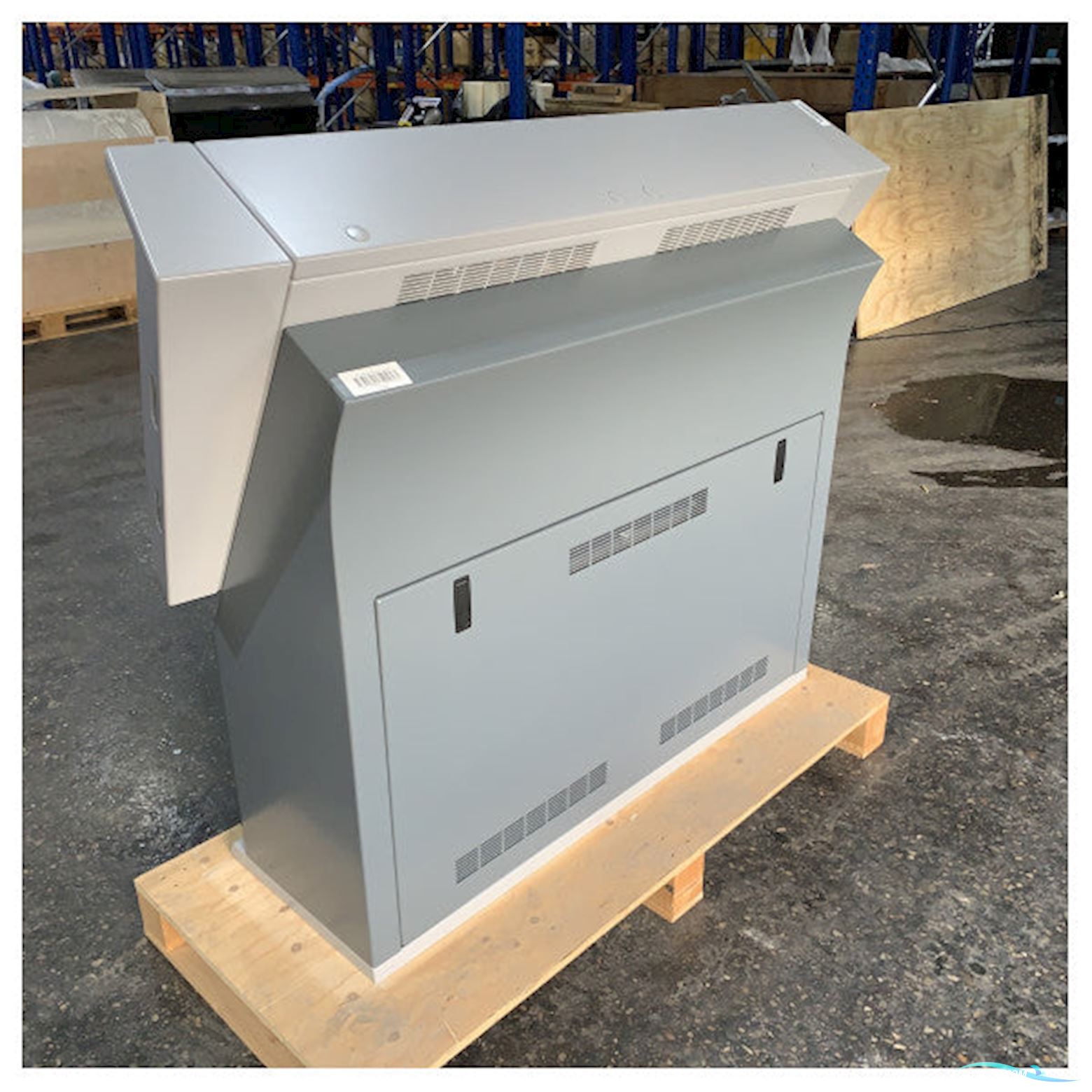 Alphatron Marine Ship Bridge Navigation Console type A Antracite L160 x W50 x H130