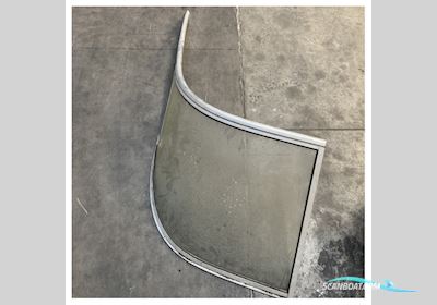Bayliner 185 Bowrider Stbd Windshield Front Window Bådtilbehør 2026, Holland