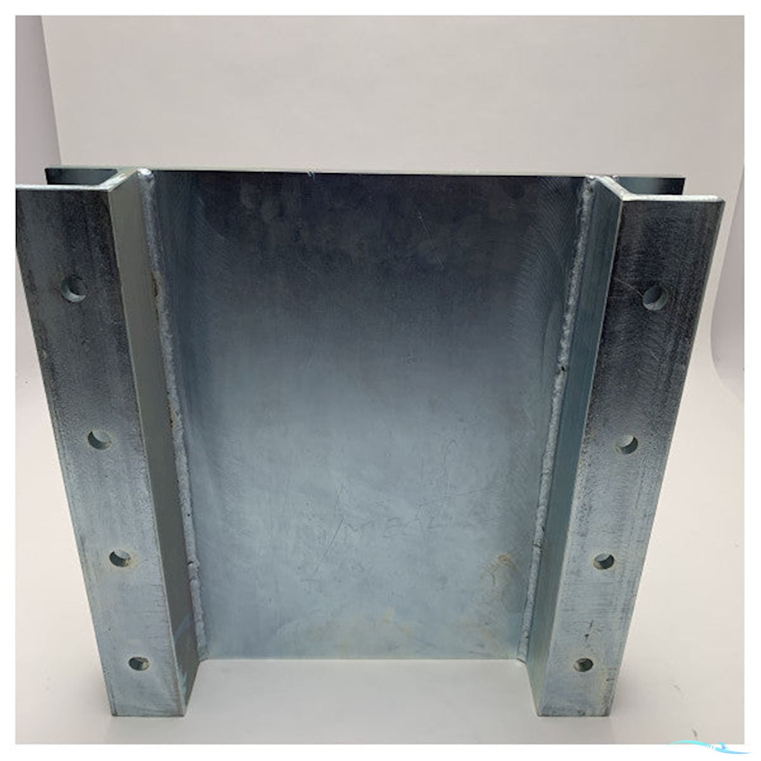 Furuno Base Plate Universal S-Band Radar Plate For Far-2835S - 27MA10300 Bådtilbehør 2025, Holland