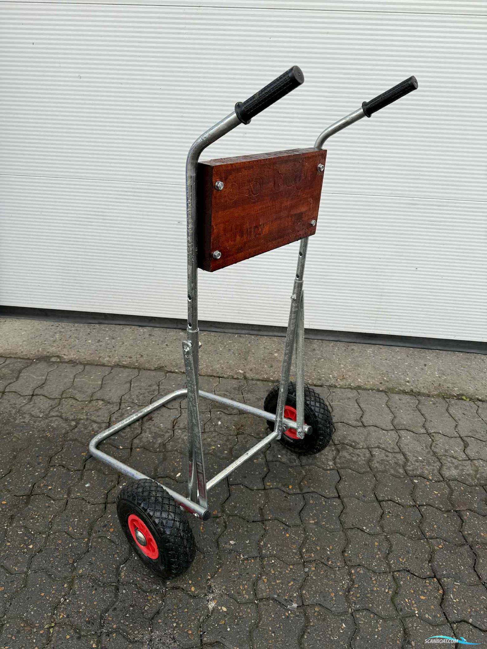 Motorvogn påhængsmotor