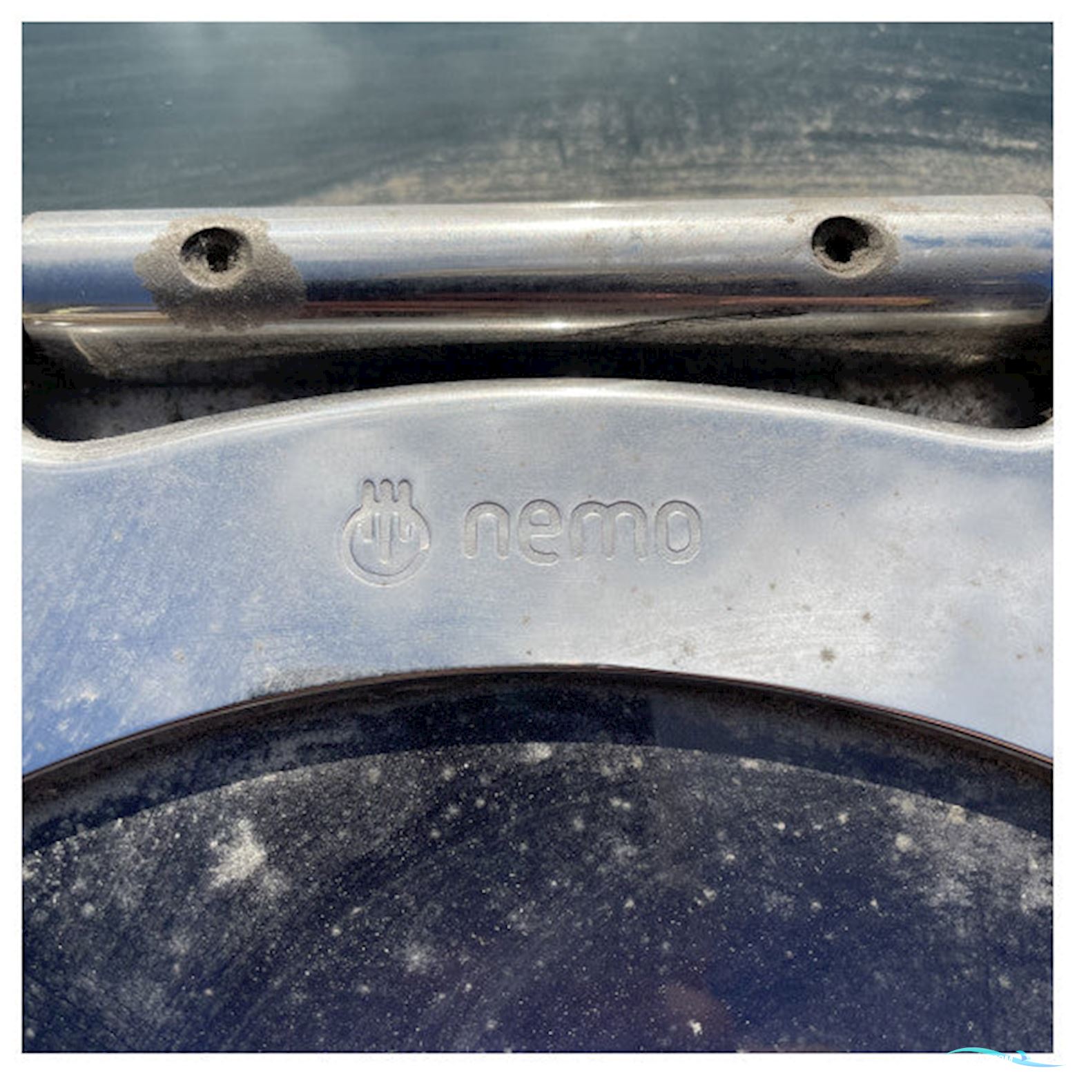 Nemo Ferretti 920 side mount front glass panel with opening porthole - 420407