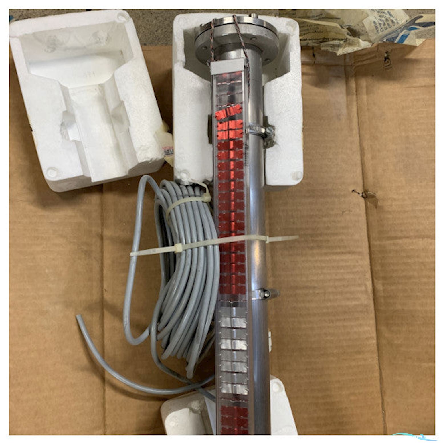 Onbekend Marine Grade VEKA Visual Floater 23024/PN16 Stainless Steel Level Indicator for Tanks and Pipelines