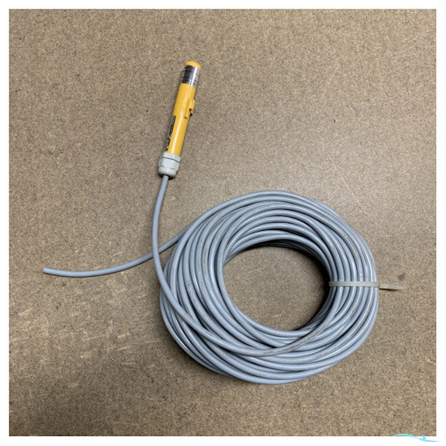 Onbekend Marine Grade VEKA Visual Floater 23024/PN16 Stainless Steel Level Indicator for Tanks and Pipelines