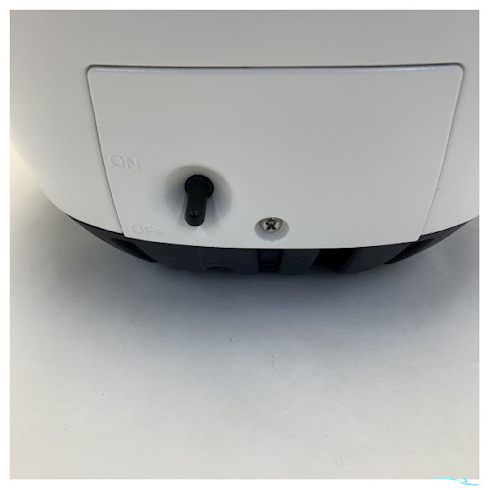 Raymarine Magnum 4kW Radar Pedestal With Vcm100 - E70484