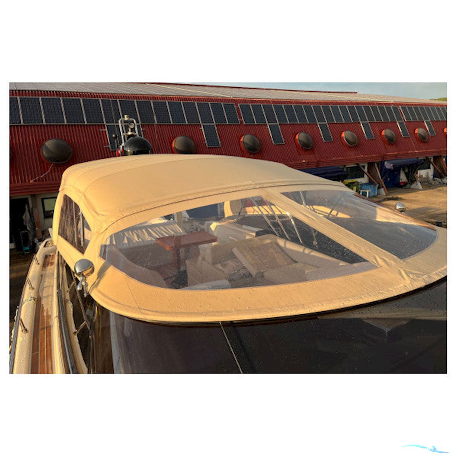 Riva le 56 bimini closure with windows - Durable White Marine Canopy for Sun and Weather Protection Bådtilbehør 2026, Holland