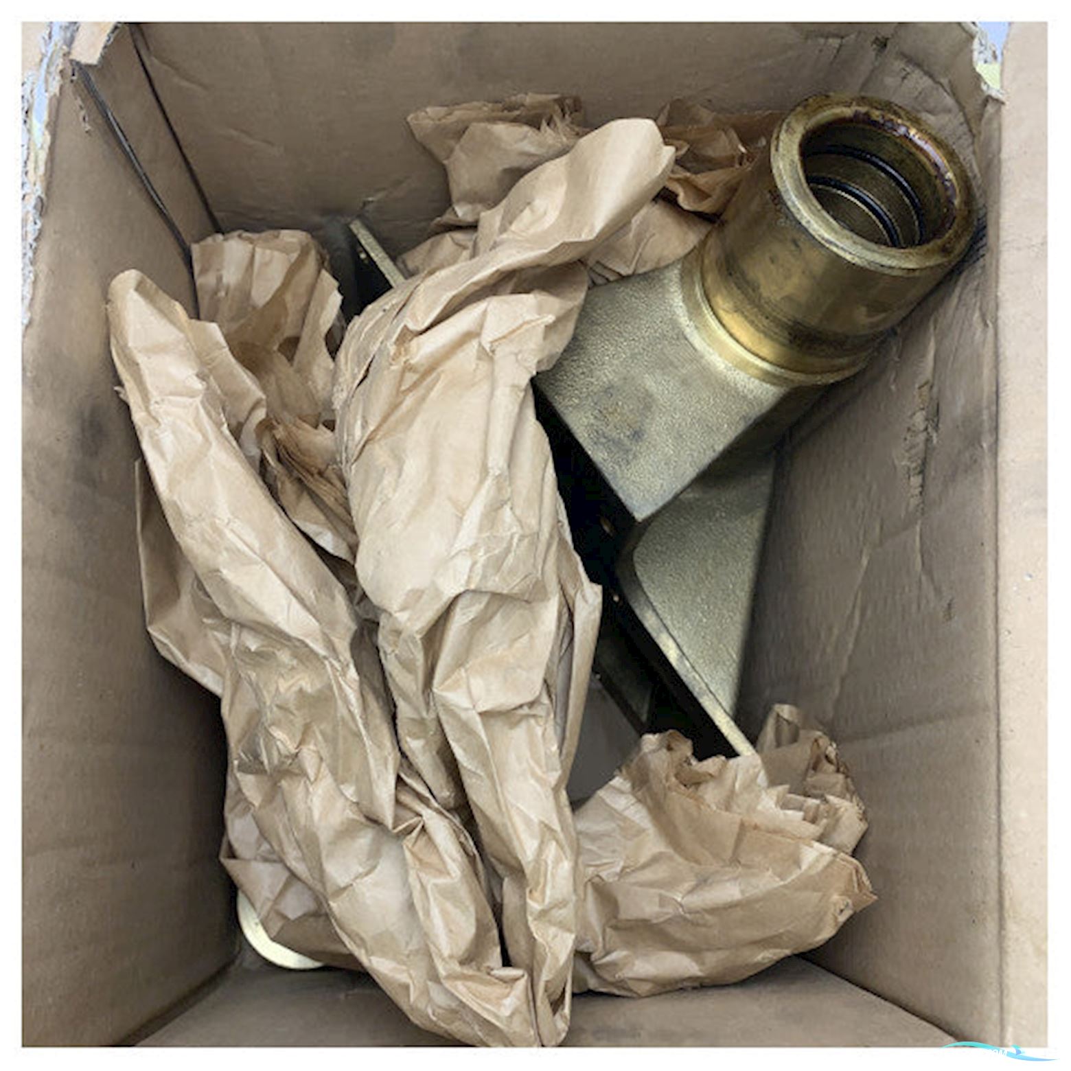 Riva SP430 50 mm brass stern mount rudder port with tiller arm