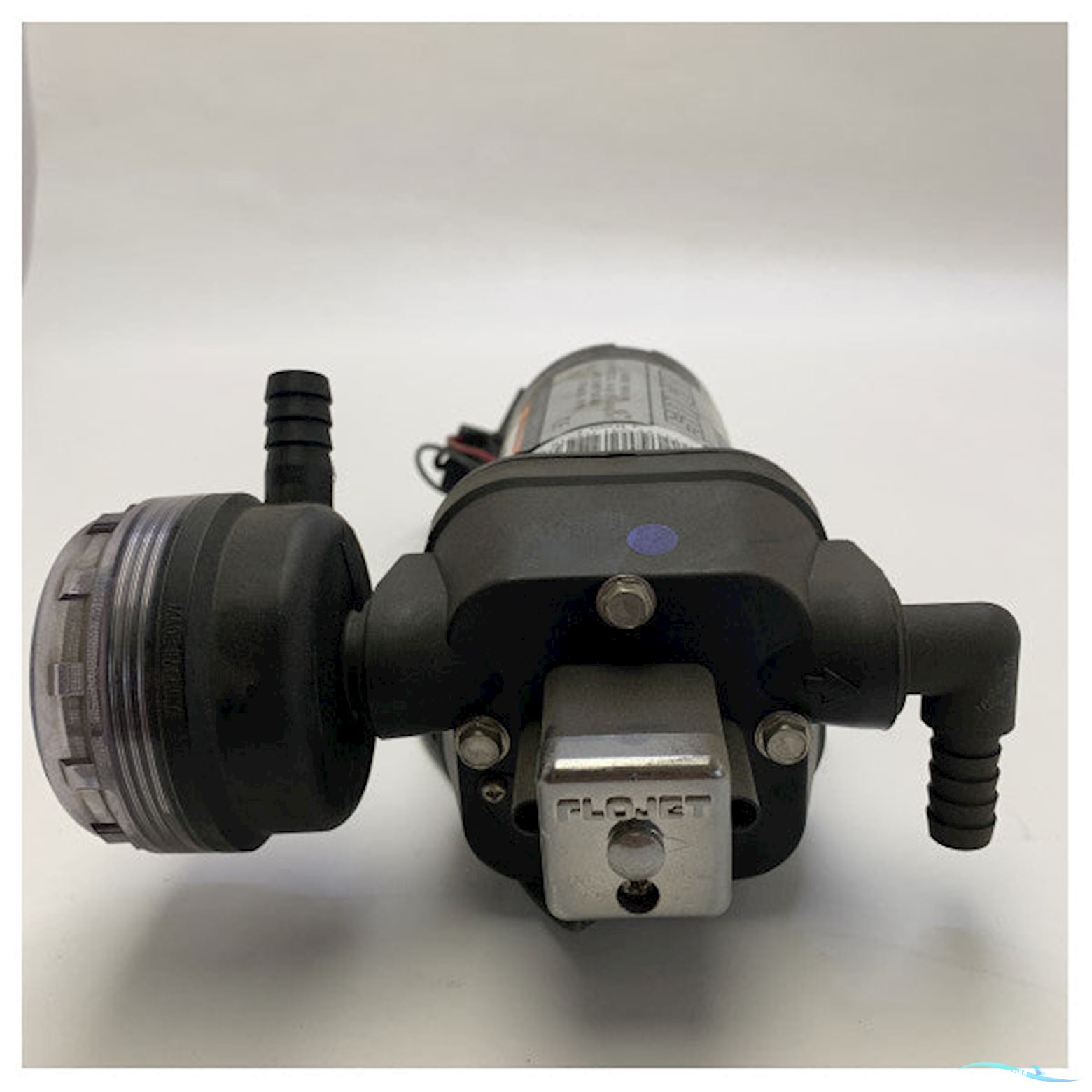 Vetus Flojet R4515-743 High Pressure Fresh Water Pump With Pressure Sensor