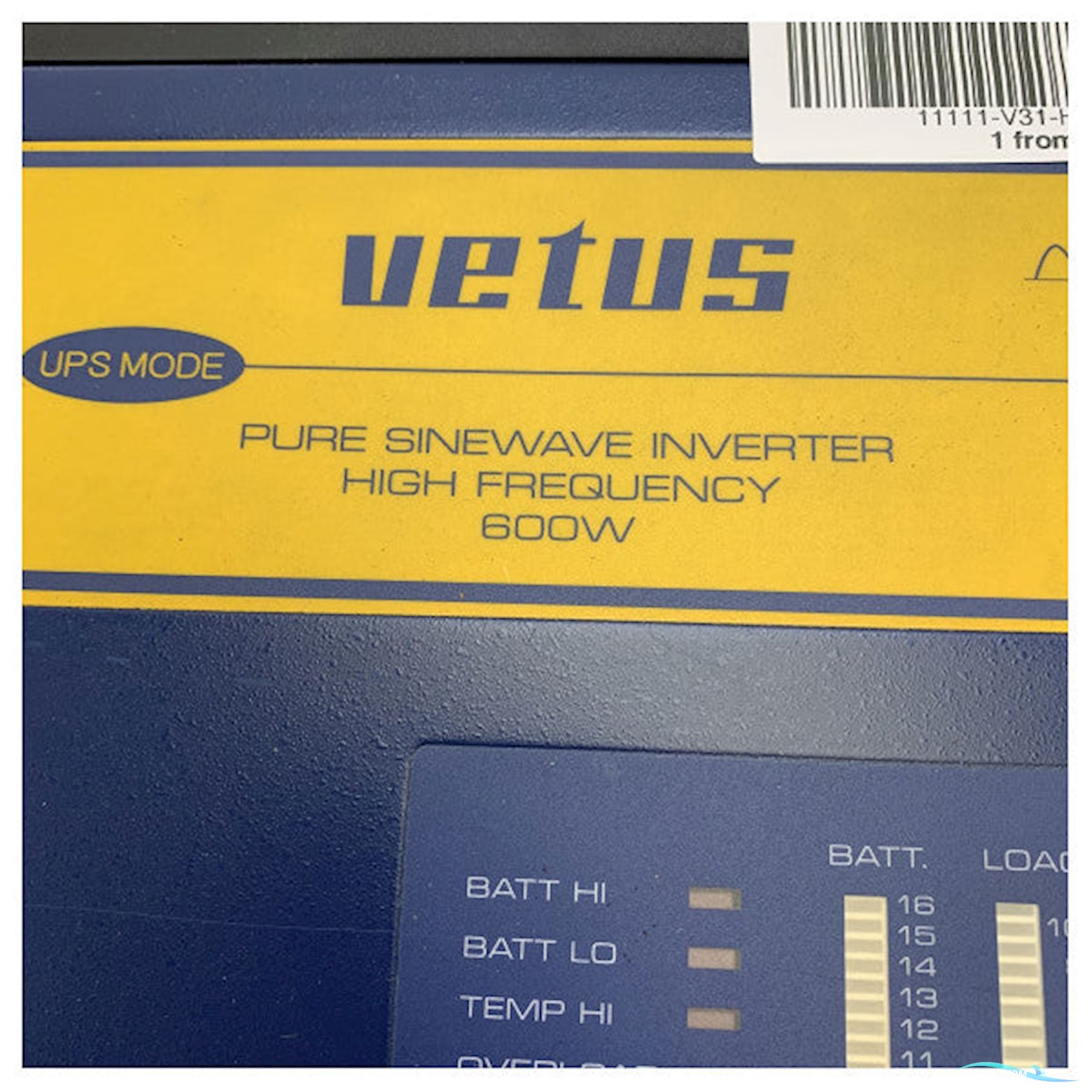 Vetus IV060012 12V 600W sine wave power inverter 230V