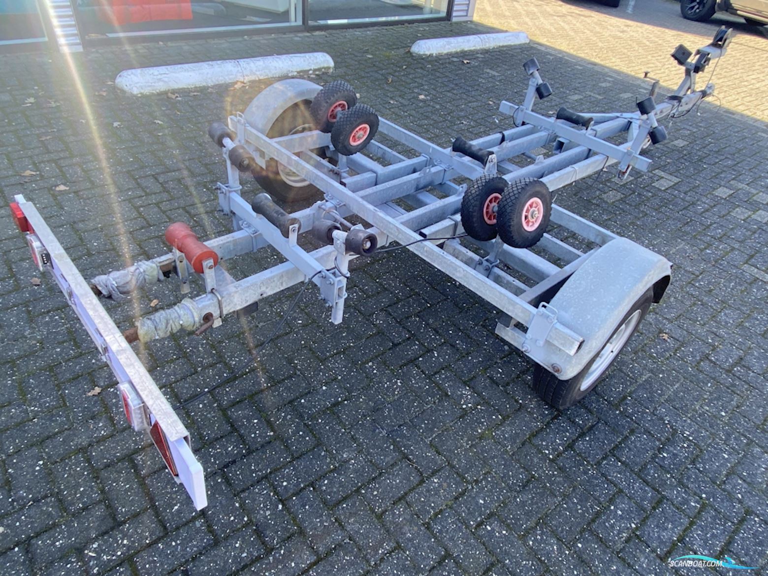 Nautilus 560 stallingstrailer