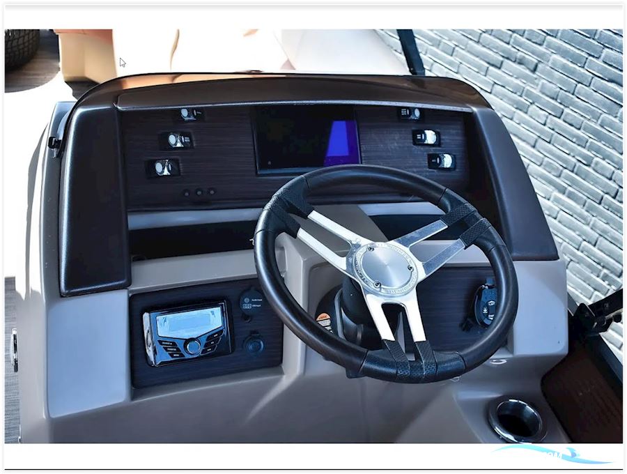 Bennington L22 Quad Bench Saltwater