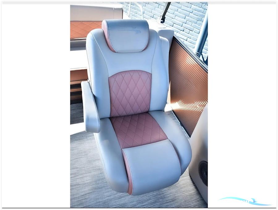 Bennington L22 Quad Bench Saltwater