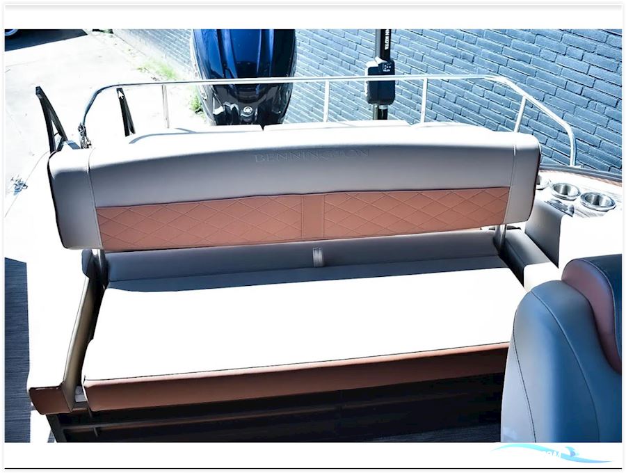 Bennington L22 Quad Bench Saltwater