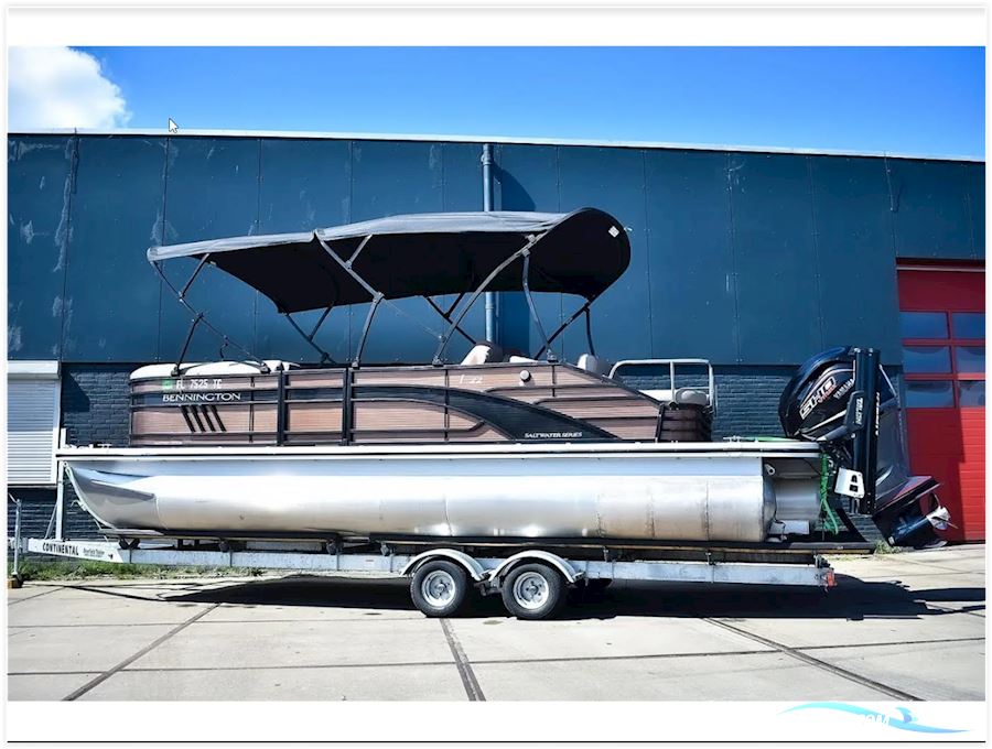 Bennington L22 Quad Bench Saltwater