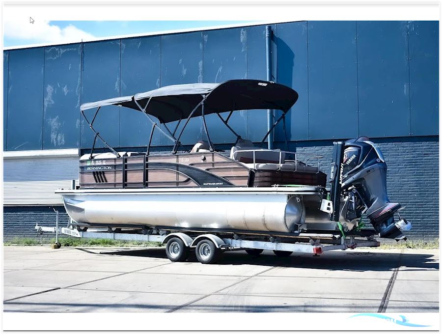 Bennington L22 Quad Bench Saltwater