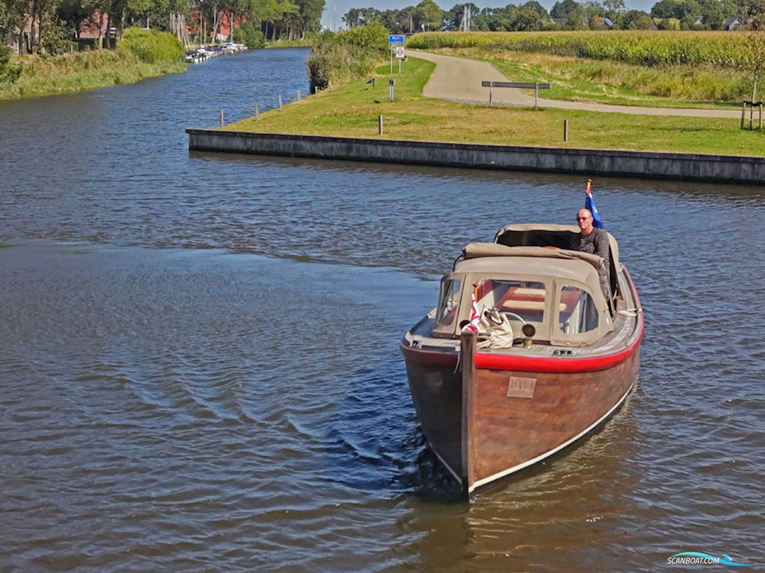 ex Marine Motorsloep 30