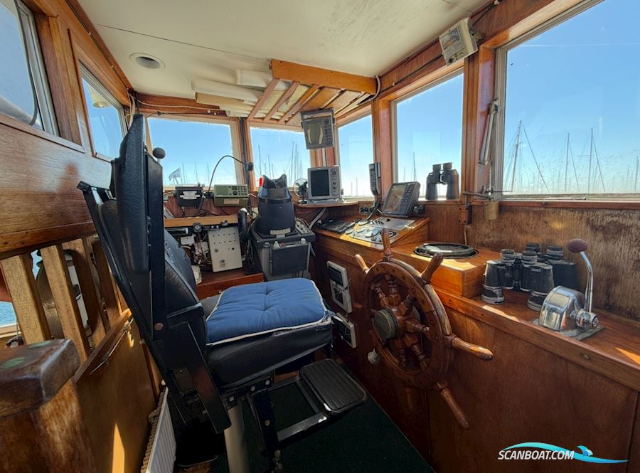 Skonare, Hus / bo Båt