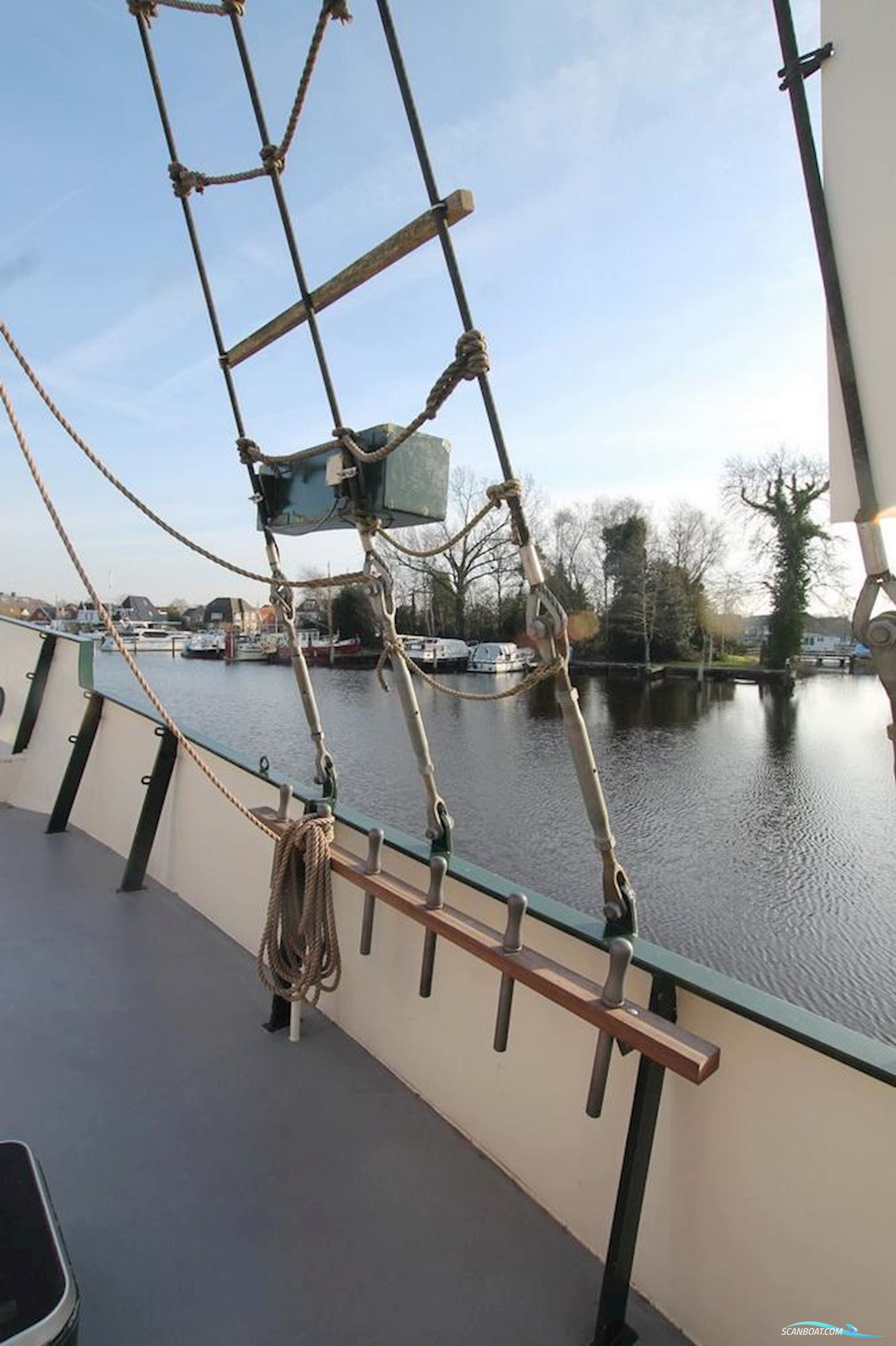 Traditional Barkentijn