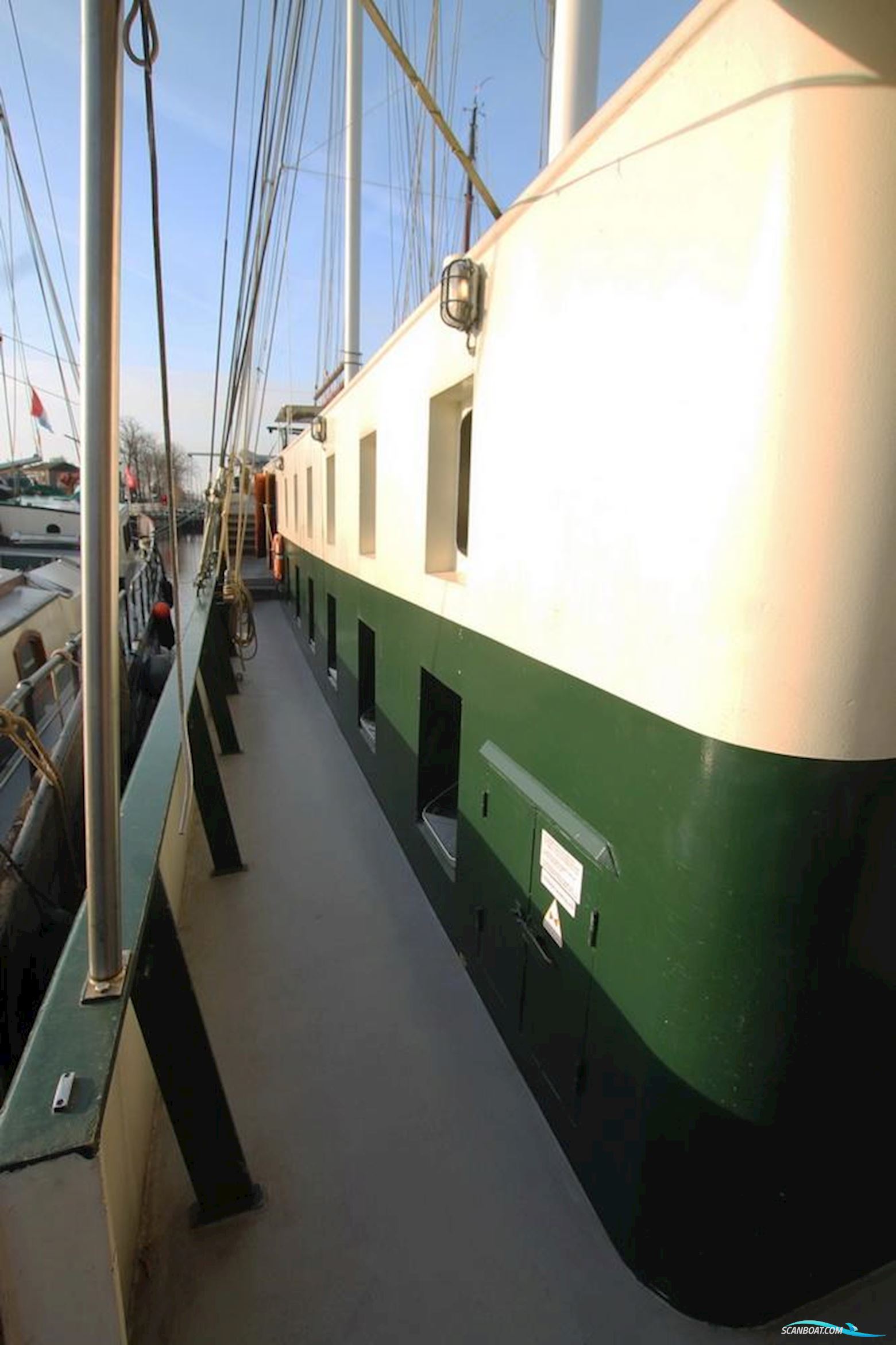 Traditional Barkentijn