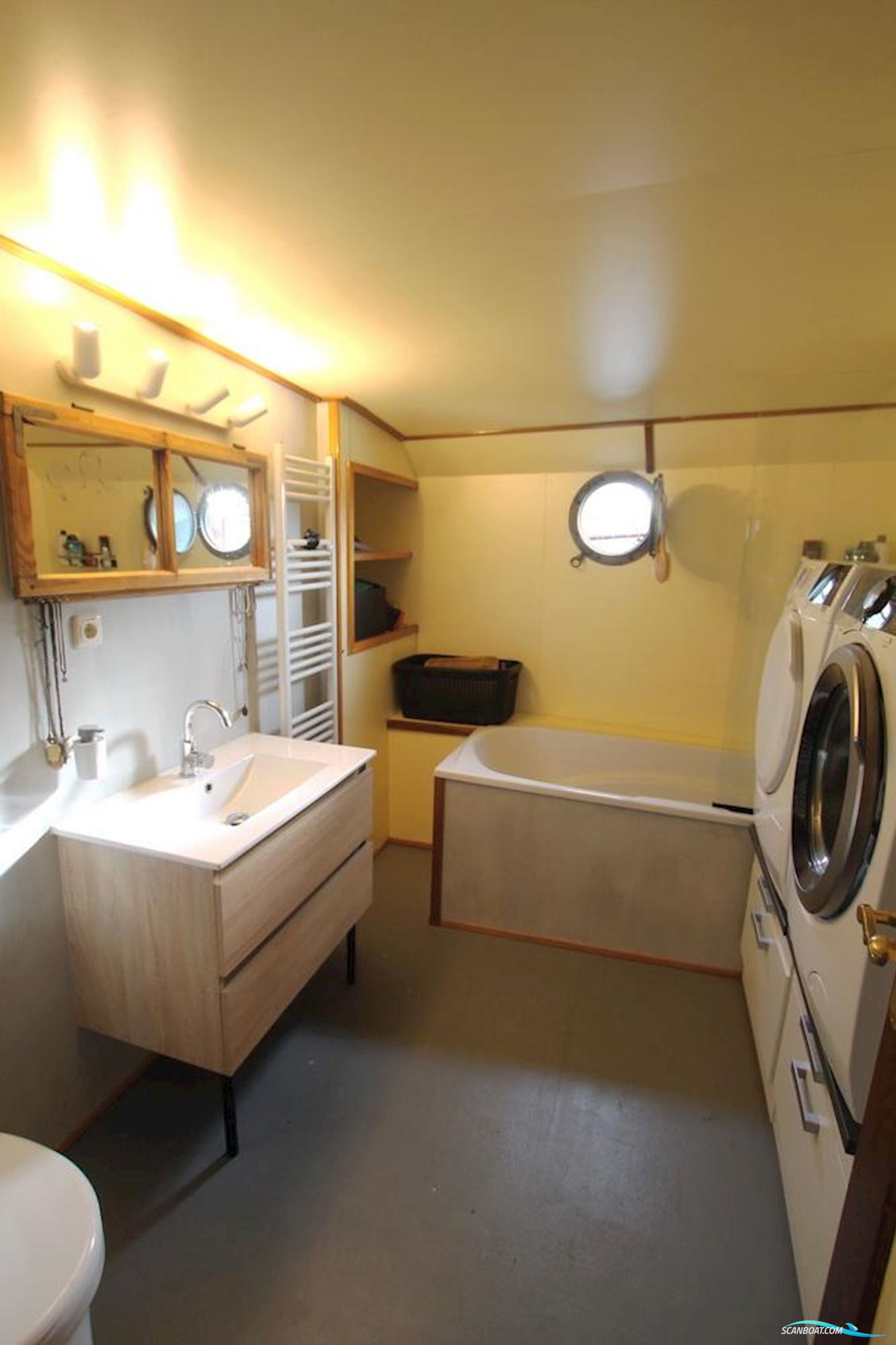 Traditional Barkentijn