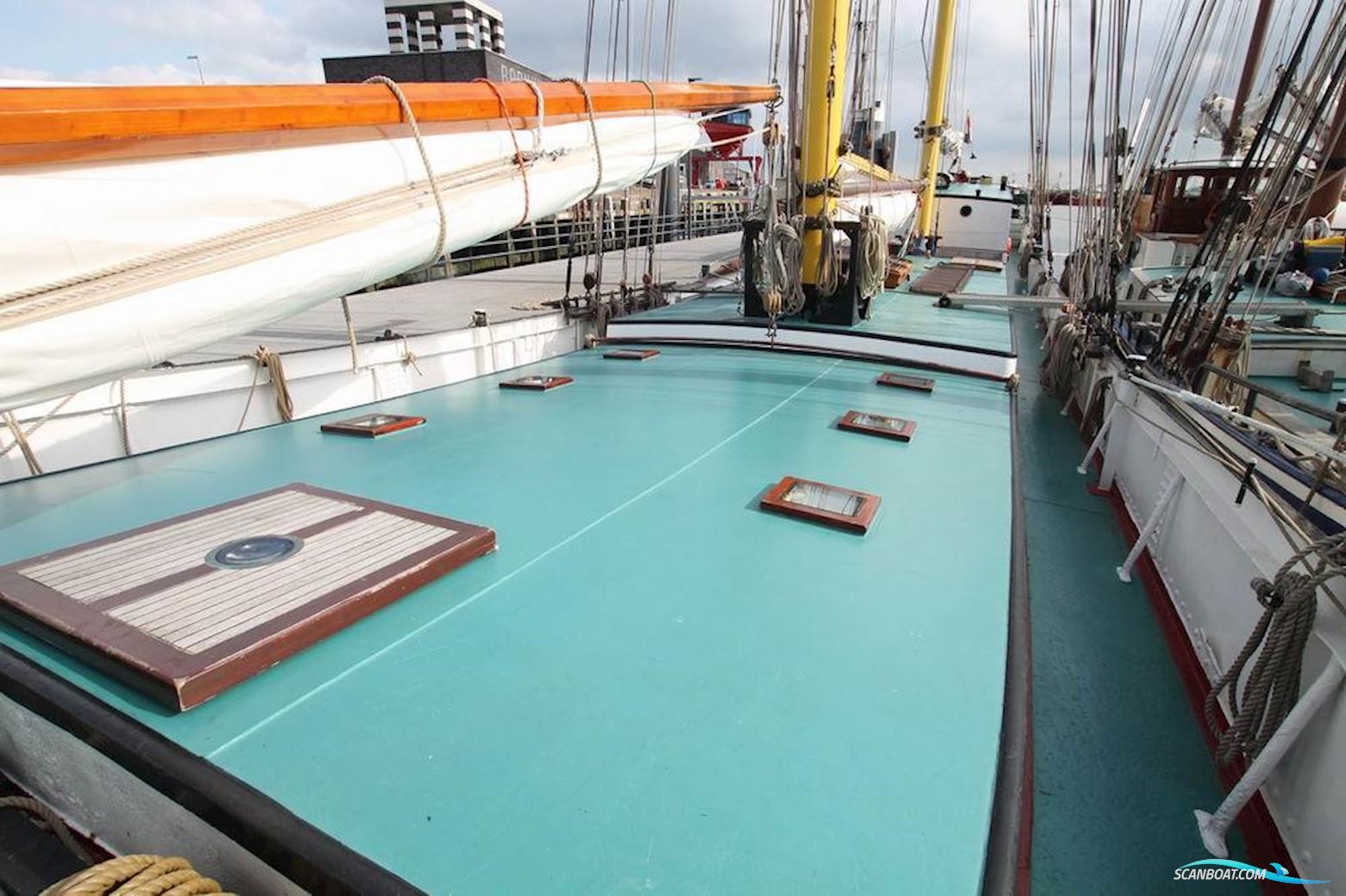 Traditional Wad- en Sontvaarder