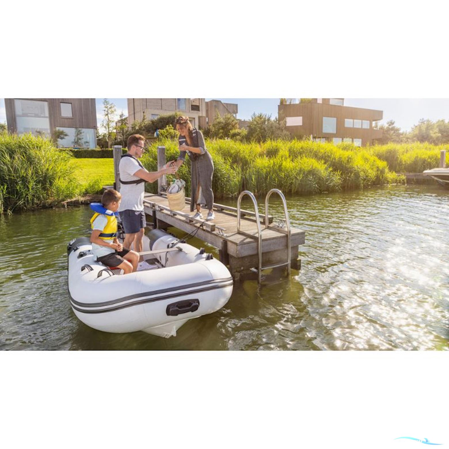 Yamaha YAM 350 TAf gummibåd med rorpind og F25GMHL påhængsmotor