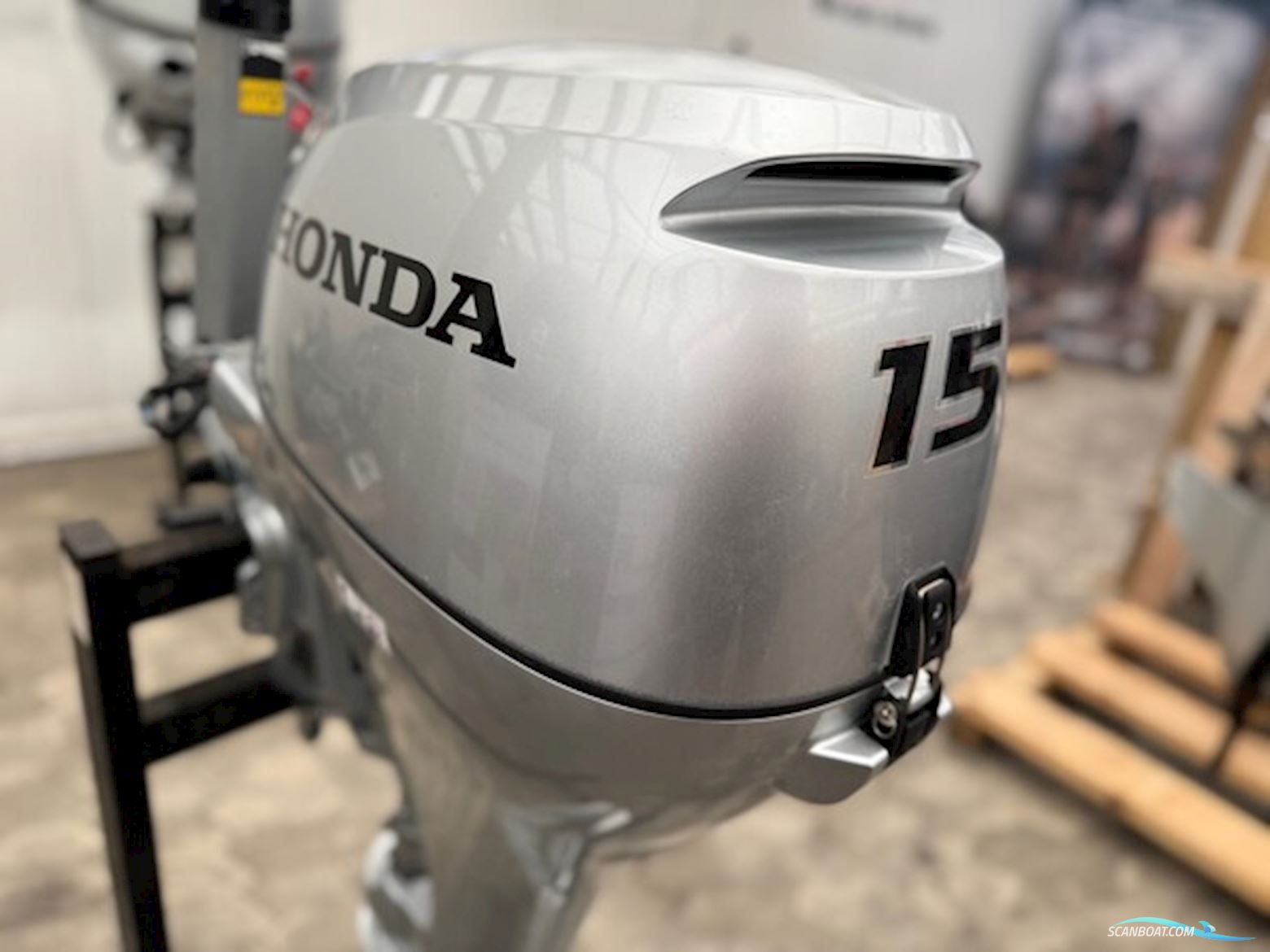 15 hk Honda BF15 4 takt - med lang ben Båtmotor 2025, Danmark