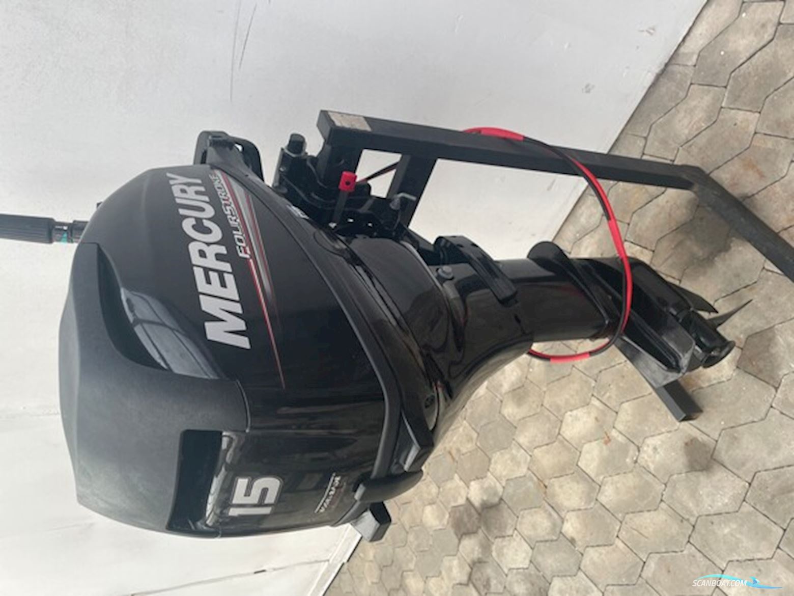 15 hk Mercury 4 takt MLH med el-start og batteri.