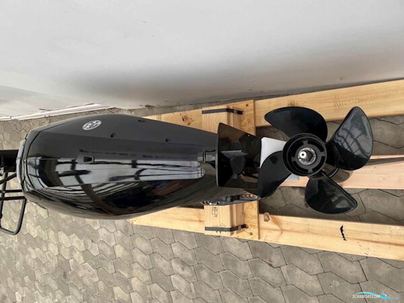 80 hk Mercury-EFI 4 takt 2,1L