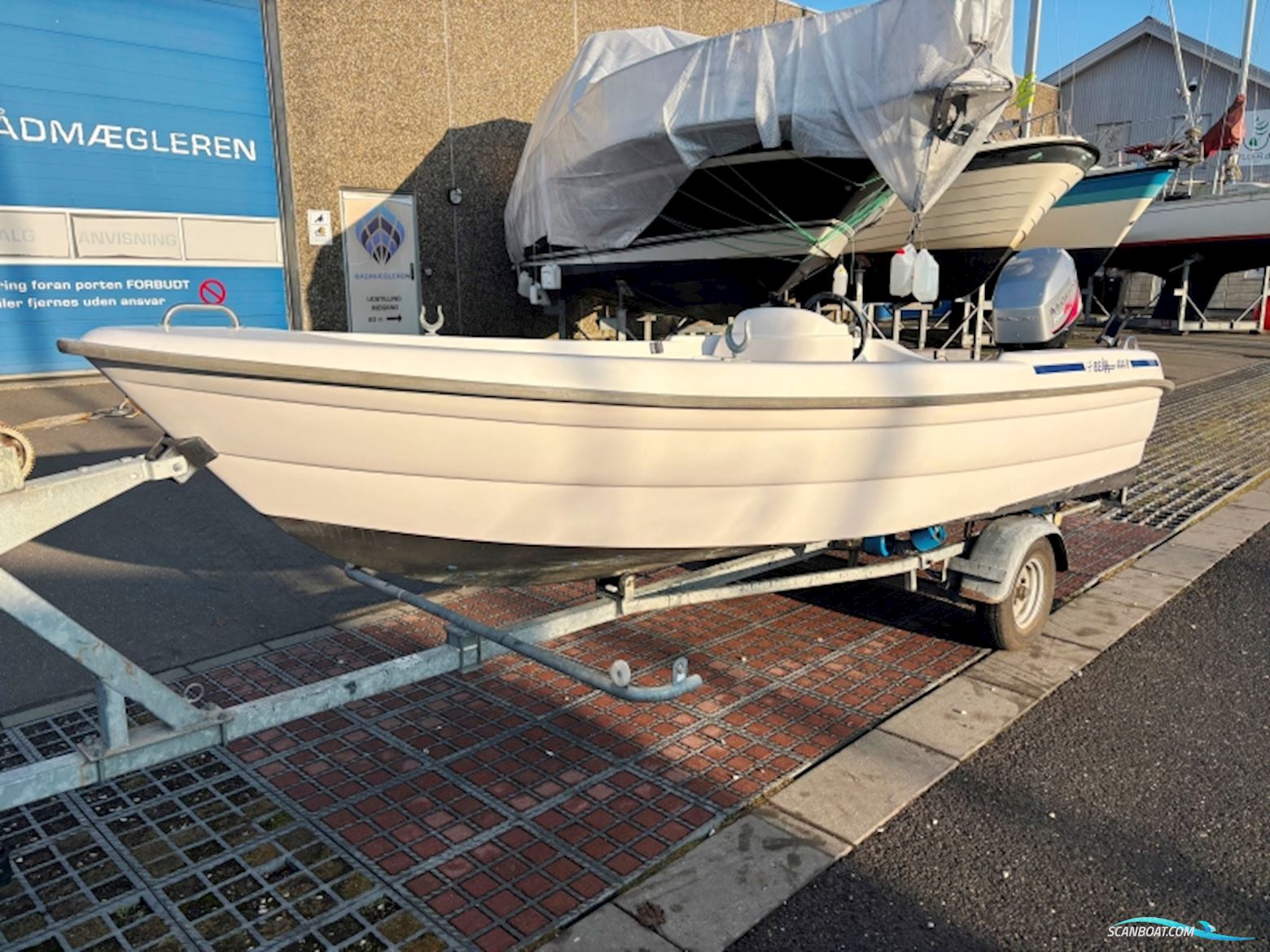 Bella 444 R Styrepultsbåd