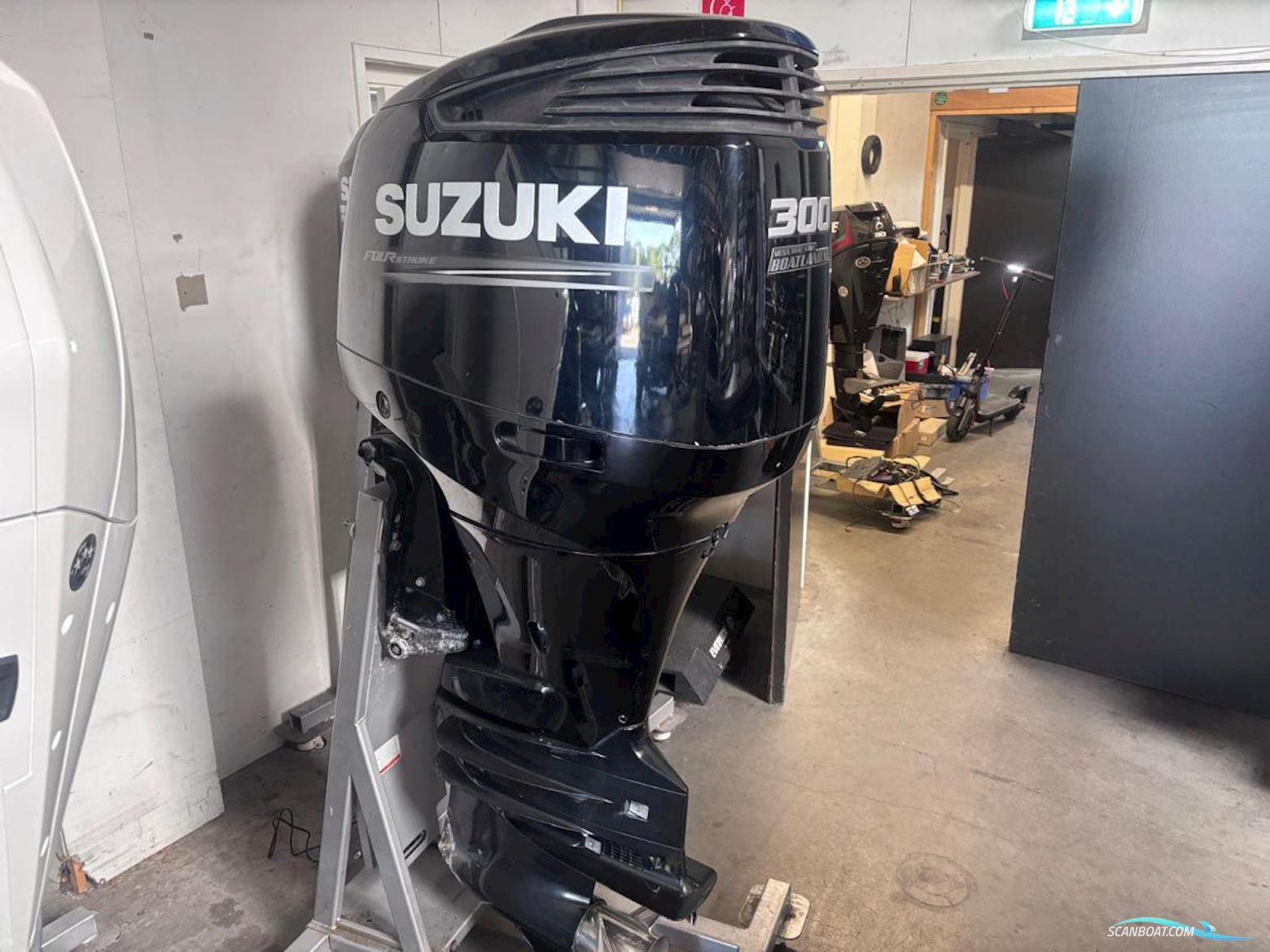 Suzuki DF300AP