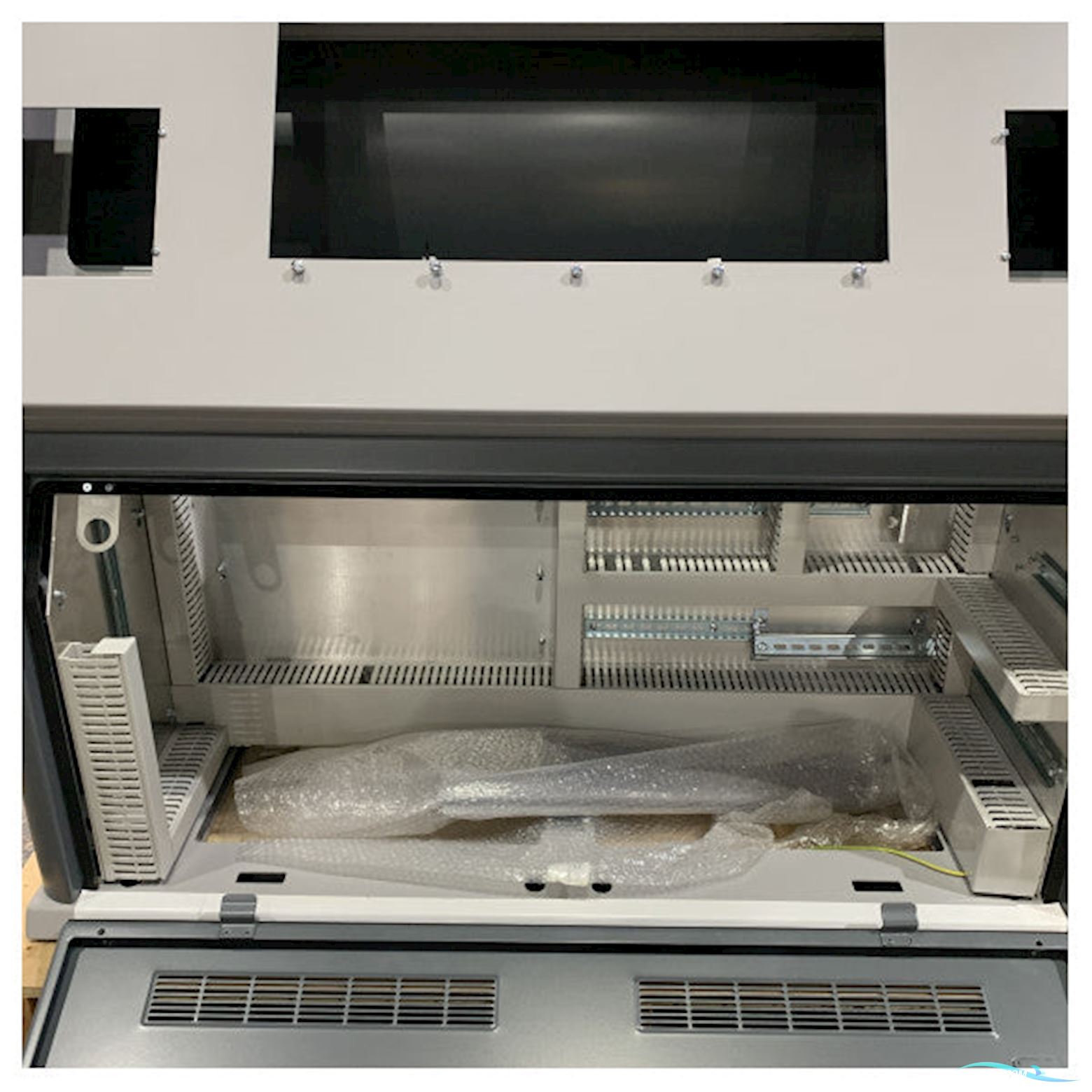 Alphatron Marine Ship Bridge Navigation Console type A Antracite L160 x W50 x H130
