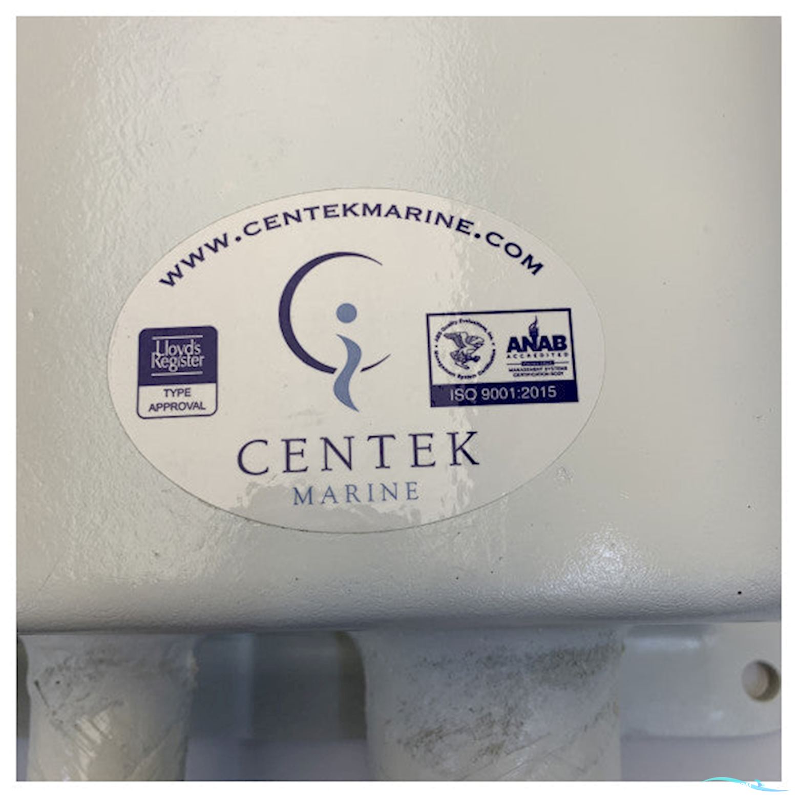 Centek 1020250 exhaust - water separator 2.5 - 1.5 inch