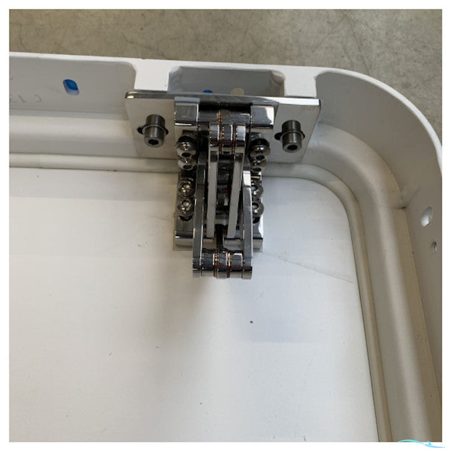 Crn White Coated Opening Access Hatch - 425477