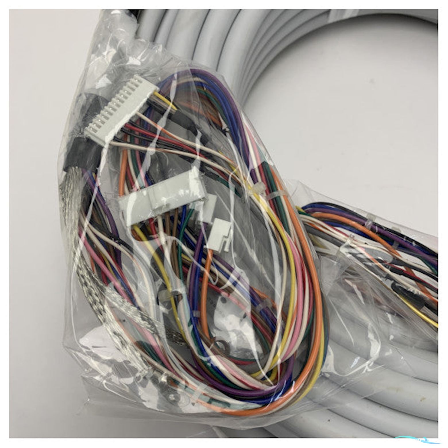 Furuno FAR1518BB/24V radar installation cable - RW-00225 L30M