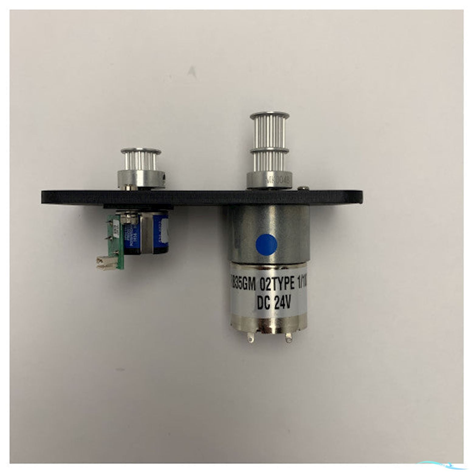 Intellian V3-4011 DC 24V Marine Pol Motor for Reliable Antenna Positioning Systems Båtsutrustning 2026, Holland