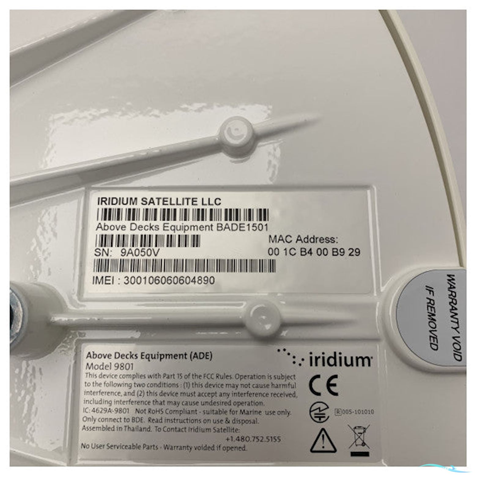 Iridium Pilot Omnidirectional Satellite Antenna Communication System