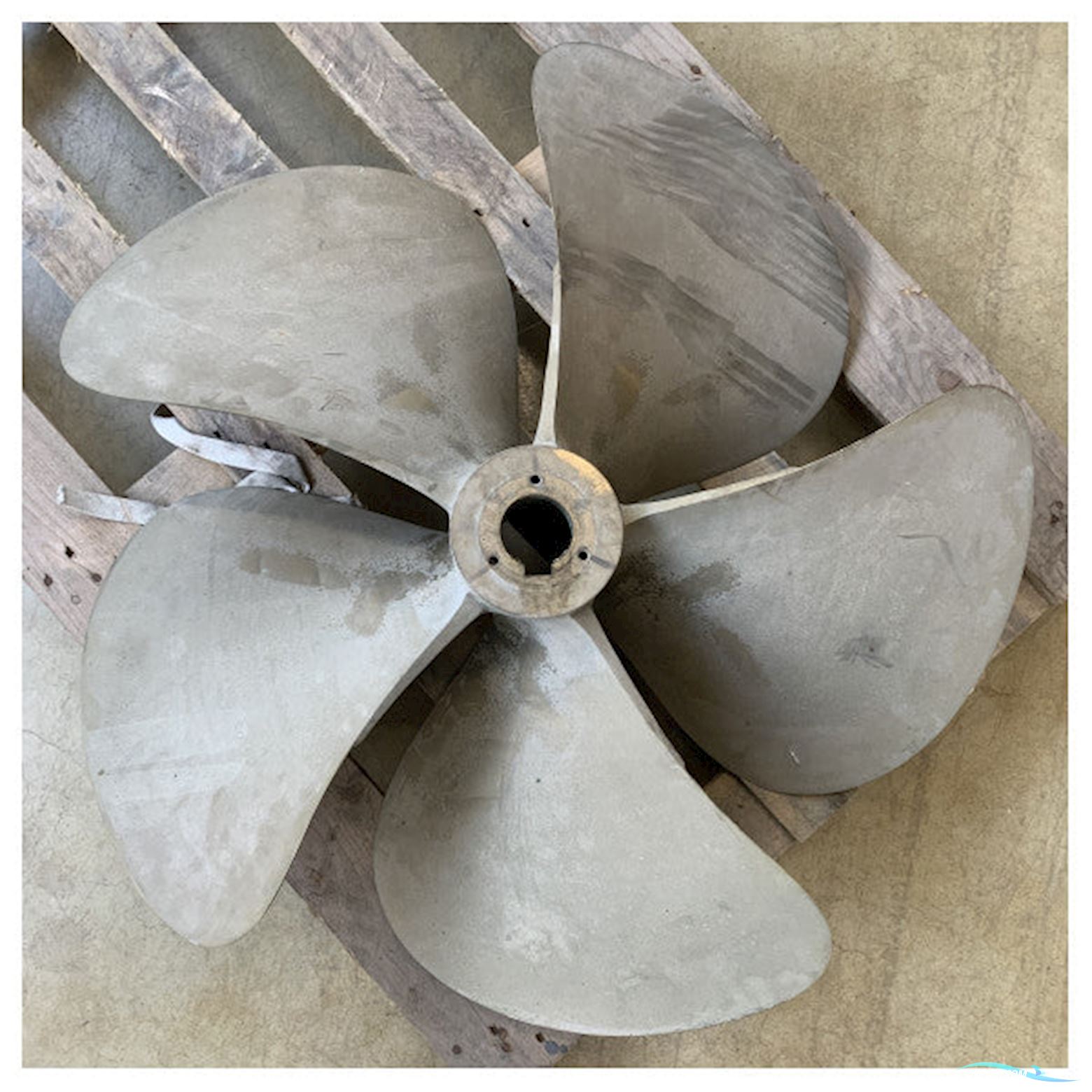 MZ Electronics Ferretti F580 5-Blade Marine Propeller D800mm X 1130 mm for 1000HP Engines